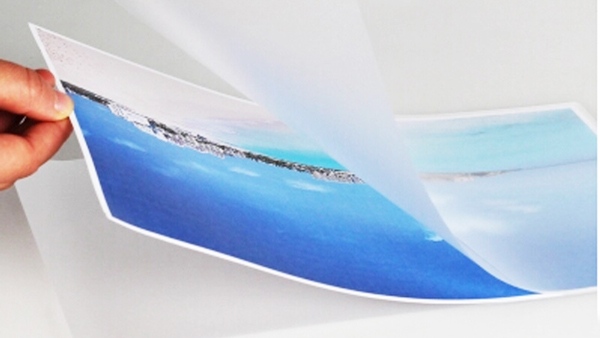 Transparent Adhesive For Glossy Lamination